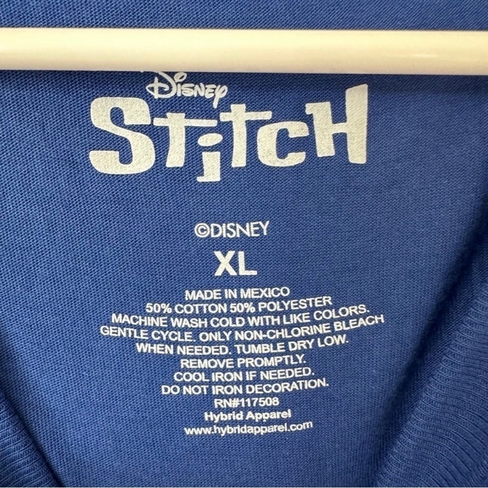 Disney Stitch Fireworks Short Sleeve T-Shirt Size XL - Picture 3 of 6